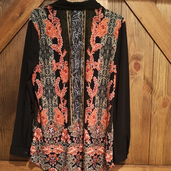 ⭐️5/$20 Tunic length patterned blouse black/salmon long sleeve 90s top layering - Picture 2 of 3
